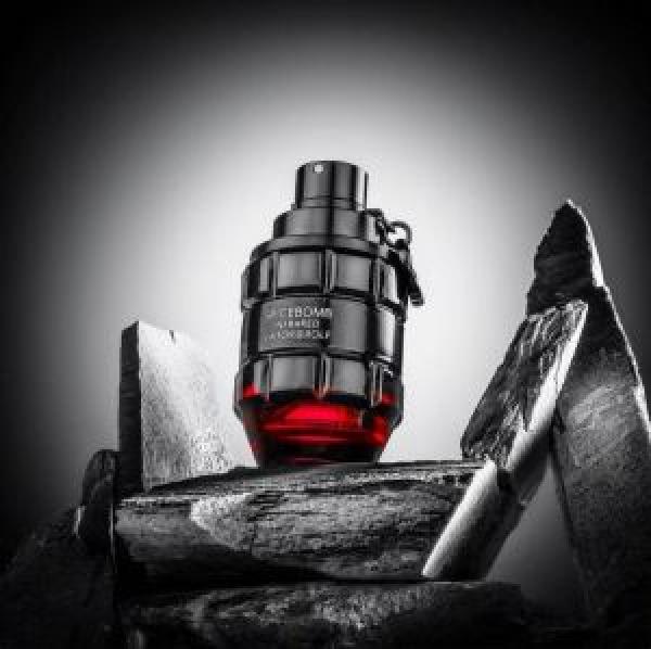 Vi*ttor & Ro*ff Spi*ebomb I*frared EDT