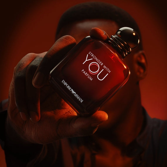 E*poriio Ar*anii St*onger With You Parfum