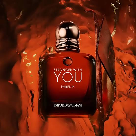 E*poriio Ar*anii St*onger With You Parfum