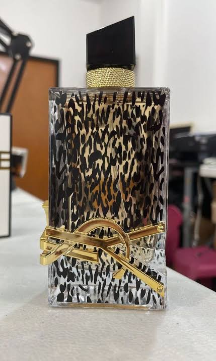 Y*l li*re collector edition Eau De Perfume