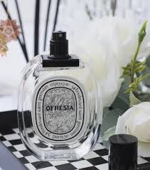 d*ptyque of*esia (PREMIUM)