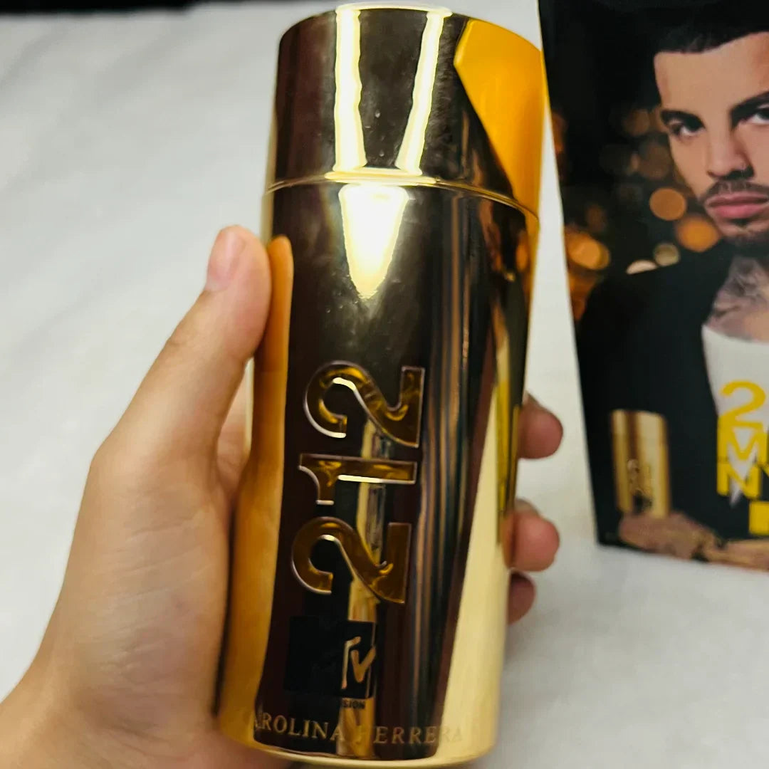 Car*lina H*reera 212 Men NYC MTV EDT