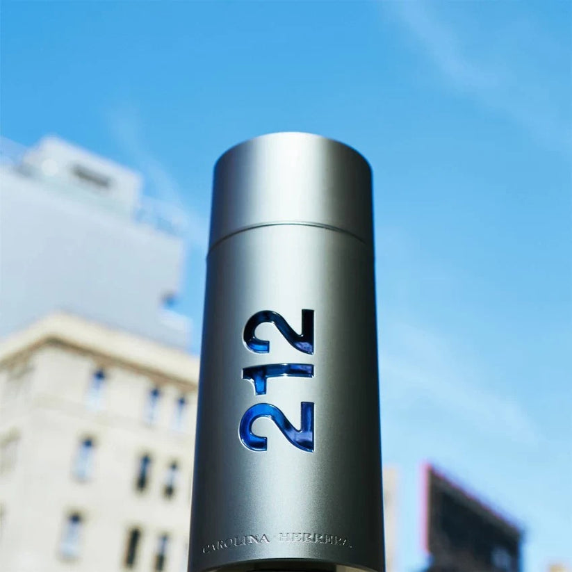 CA*OLI*AA HE*ERA 212 Men NYC Spraay Eau De Toilette