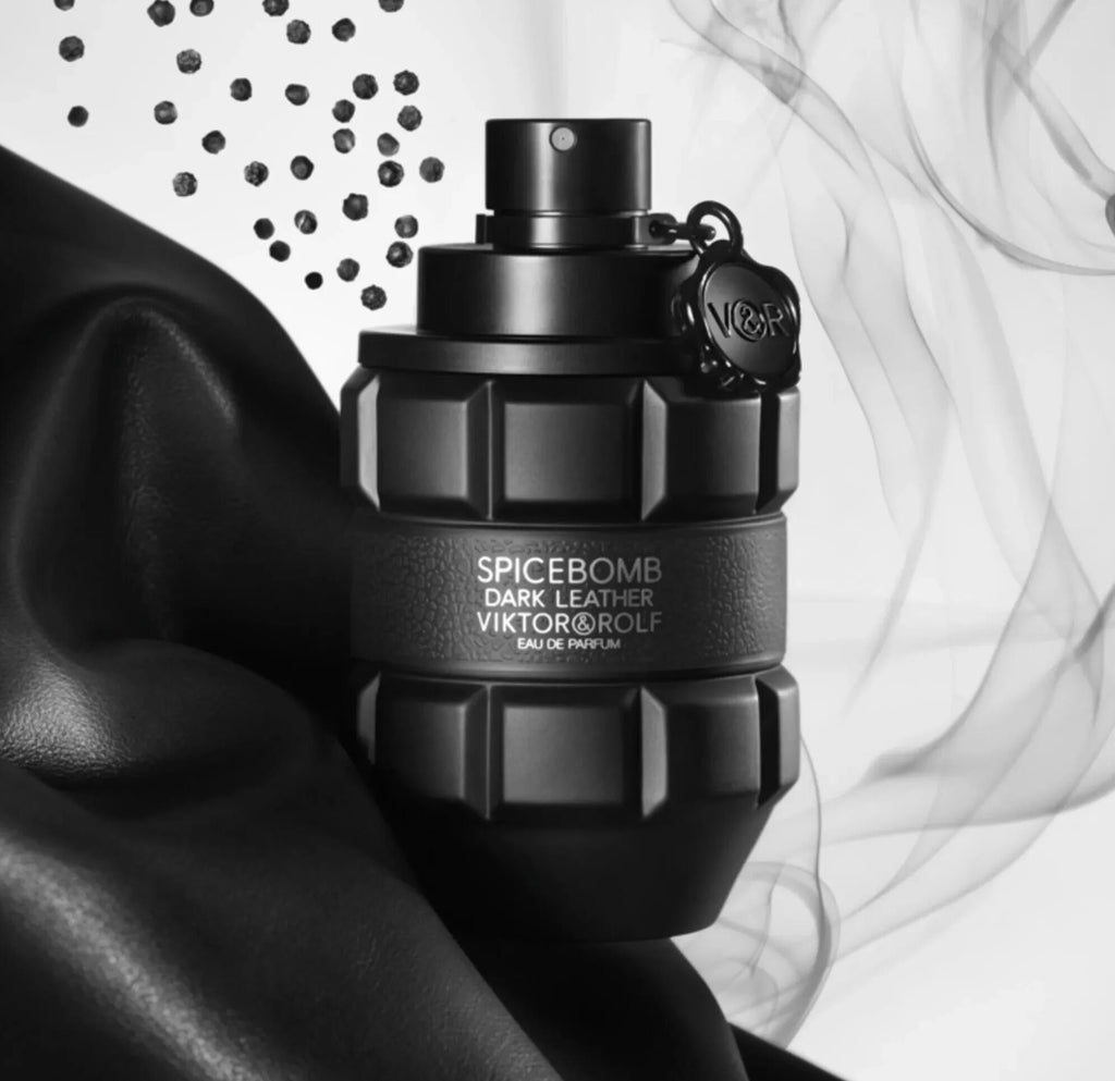 Vi*ttor & Ro*ff Spi*ebomb da*k lea*her EDP