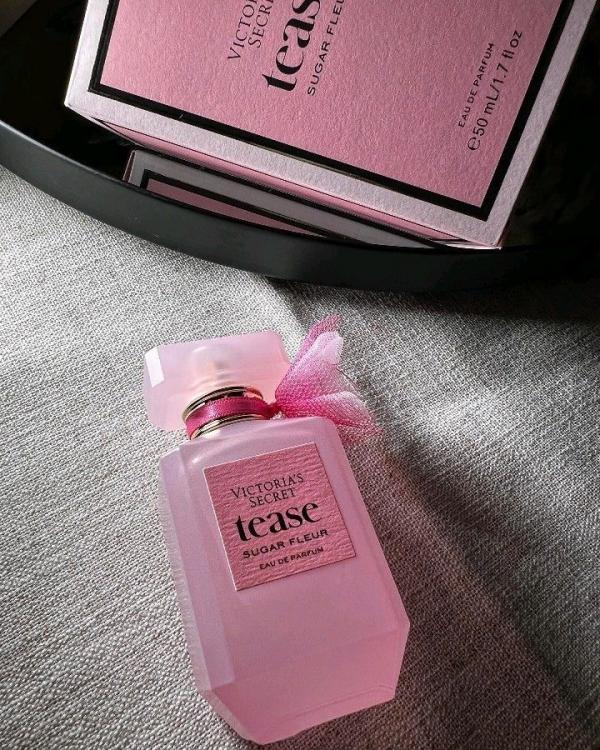 Vi*toriaa S*cret t*ase sugar fl*ur EDP