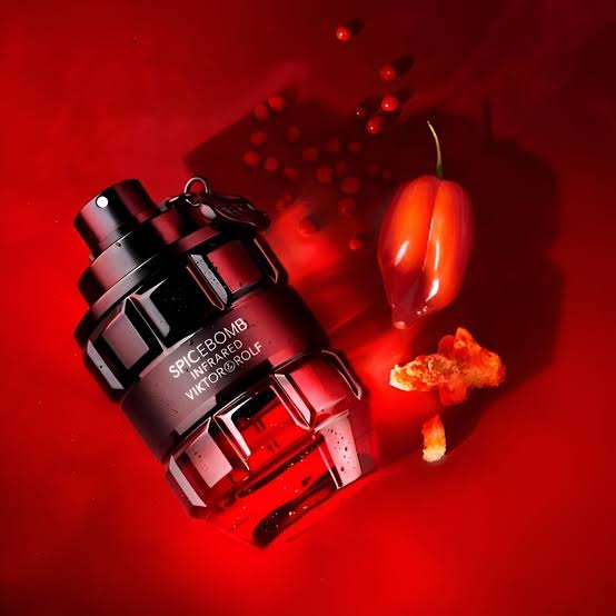 Vi*ttor & Ro*ff Spi*ebomb I*frared EDT